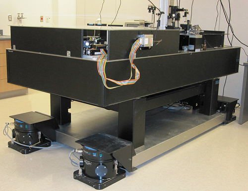 氣浮綜合性主動(dòng)隔振系統(tǒng)LaserTable-base(圖9) 氣浮綜合性主動(dòng)隔振系統(tǒng)LaserTable-base(圖9)